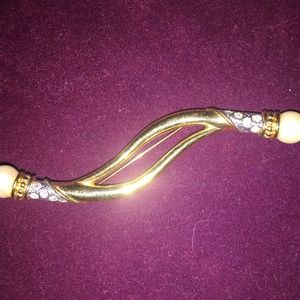 Premier Jewelry Pin, good condition